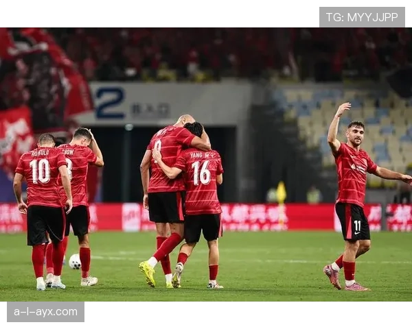 中超新赛季战况火热：多队表现抢眼，争冠格局初现